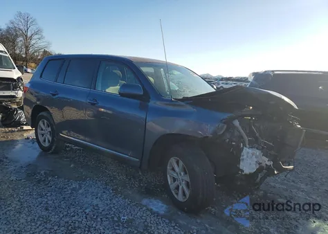 2012 Toyota Highlander Base z USA, uszkodzony, nr VIN 5TDBK3EH9CS174069